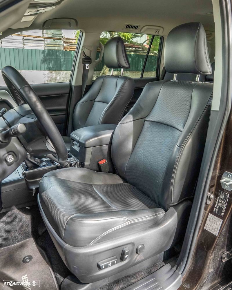 Toyota Land Cruiser Prado - 14