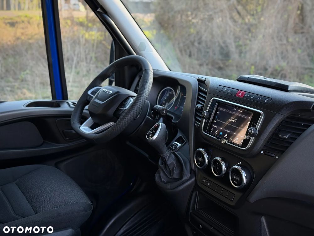 Iveco Daily 35S18 3.0 HPI 180KM / Maxi Długi L4 H2 / 2022 ROK PRODUKCJI / 176.409KM PRZEBIEG/ PNEUMATYKA / ZAREJESTROWANY W PL - 25