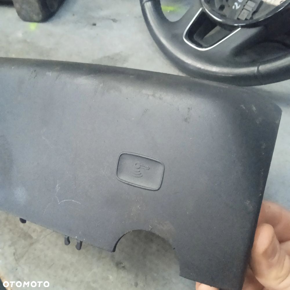 Obudowa kolumny kierowniczej 8V0953512L - 2