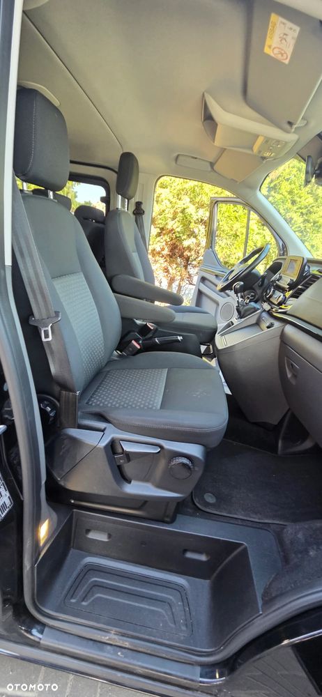 Ford Tourneo Custom 2.0 EcoBlue L1 Titanium - 39
