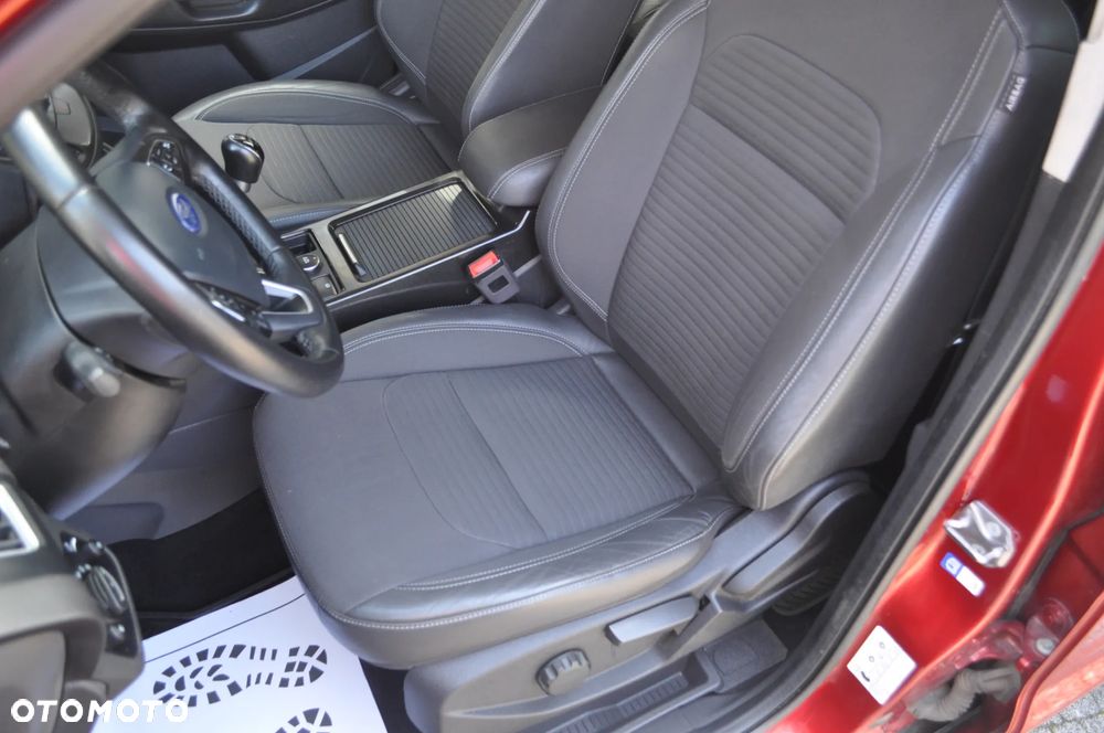 Ford Kuga 2.0 TDCi 4x4 Titanium - 21