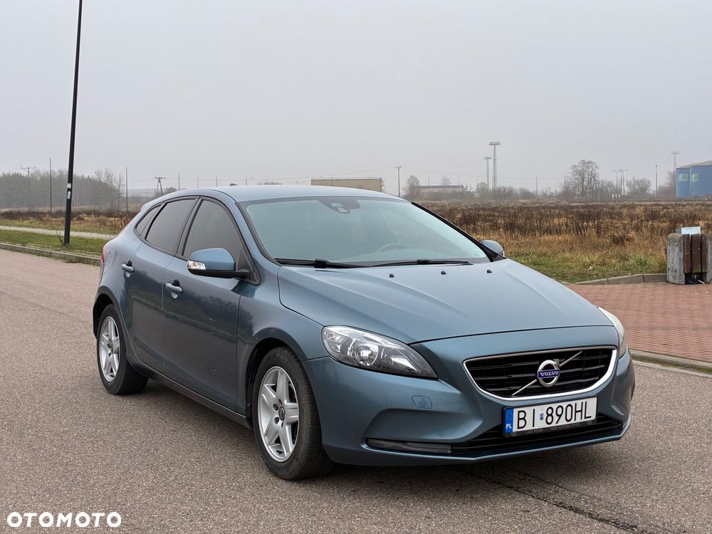 Volvo V40 D2 Momentum - 9