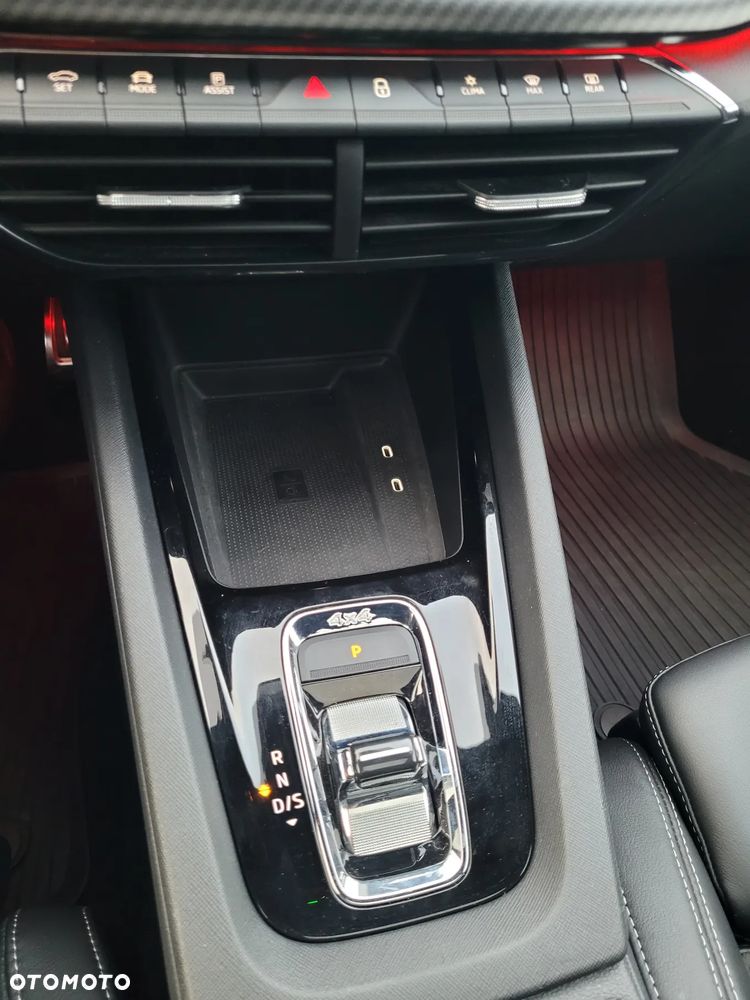 Skoda Octavia Combi 2.0 TDI DSG 4x4 RS - 29