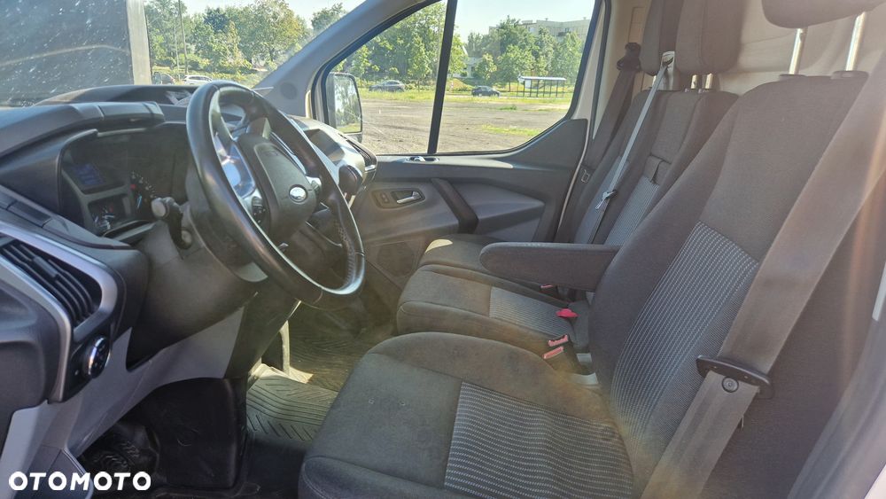 Ford TRANSIT CUSTOM - 10