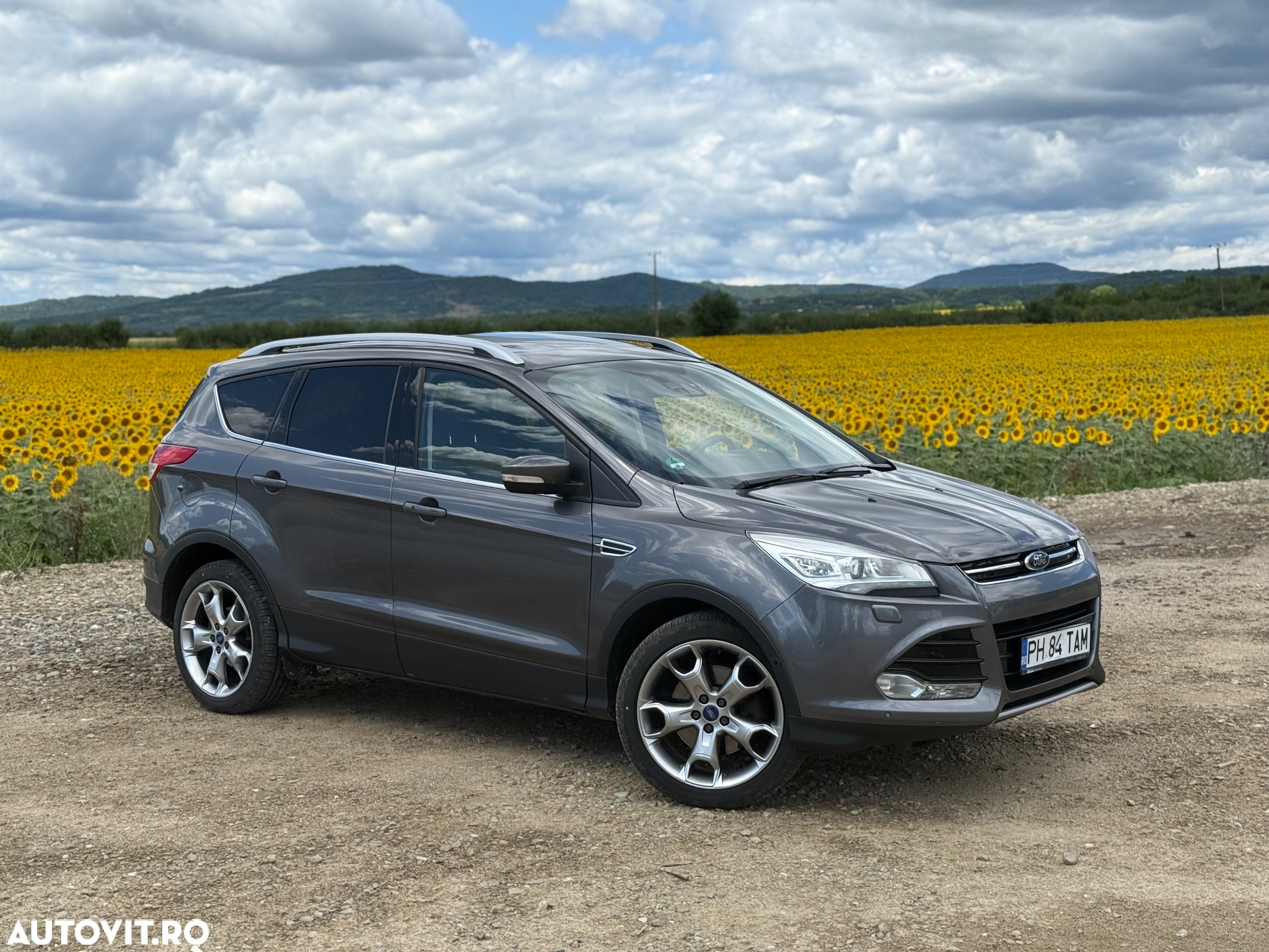 Ford Kuga 2.0 TDCi 4WD Powershift Titanium - 2
