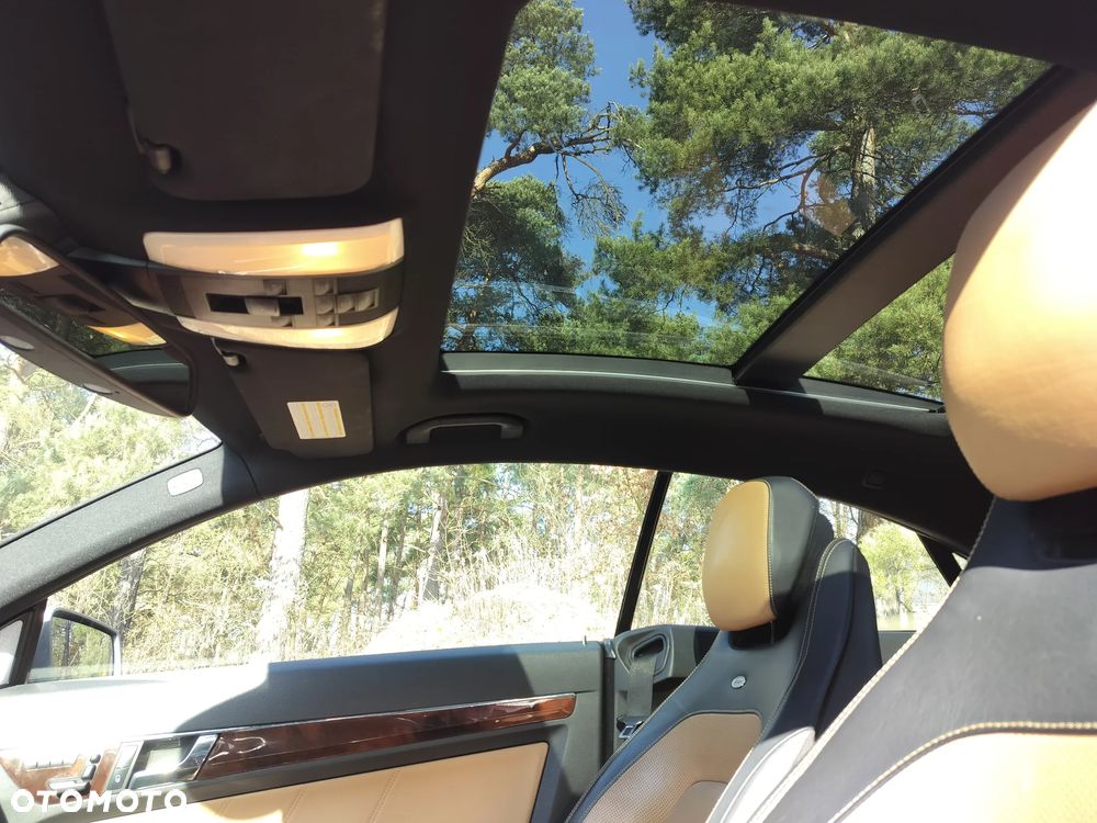 Mercedes-Benz Klasa E 350 CDI DPF BlueEFFICIENCY 7G-TRONIC Elegance - 19