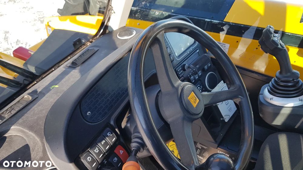 JCB 531-70 Agri Super 2018R - 23