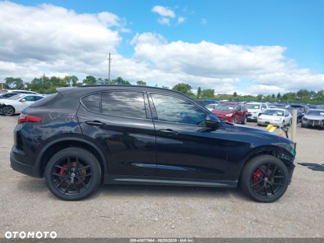 Alfa Romeo Stelvio 2.0 Turbo TI Q4 - 5