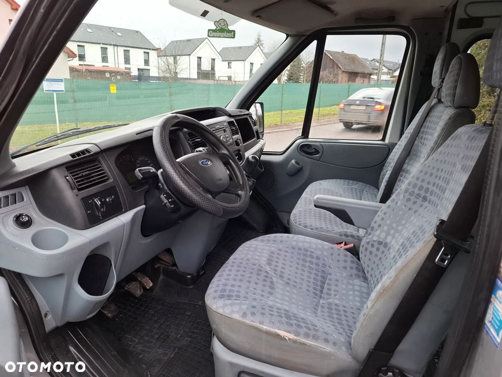 Ford Transit - 9