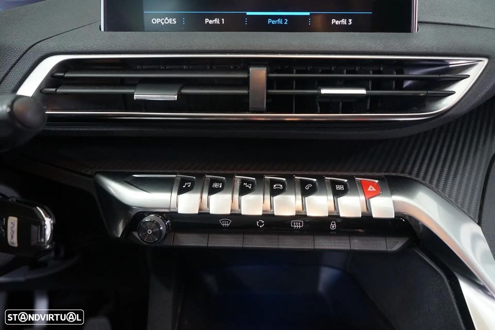 Peugeot 3008 1.2 PureTech Allure Pack - 26