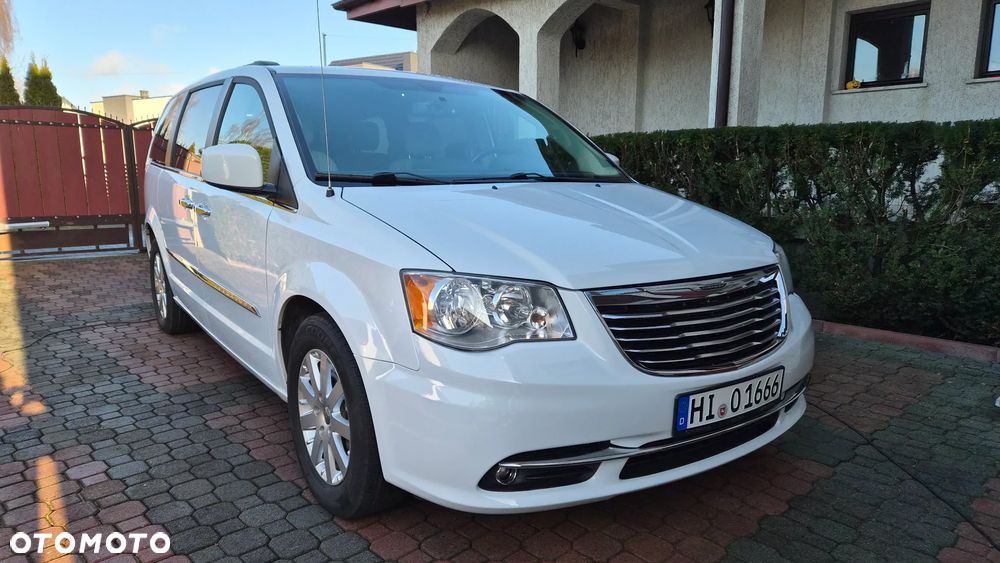 Chrysler Town & Country 3.6 Limited - 1