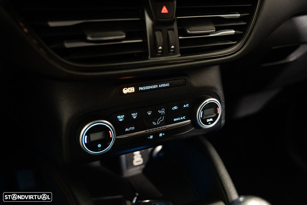 Ford Kuga 1.5 EcoBoost ST-Line - 11