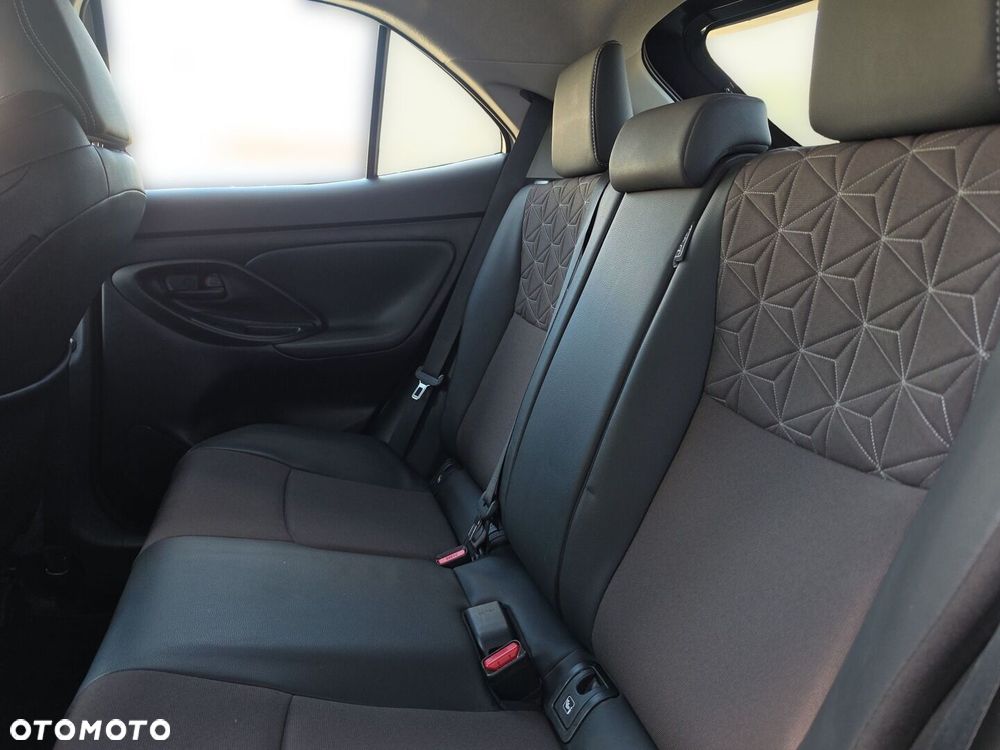 Toyota Yaris Cross - 25