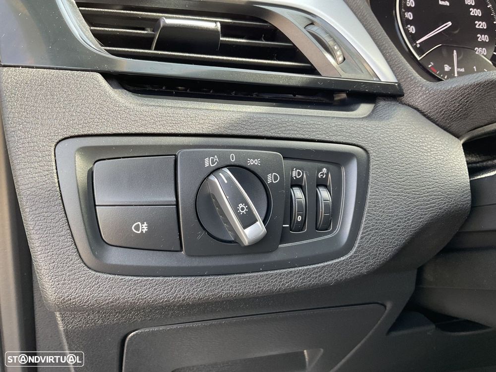 BMW X1 16 d sDrive Auto - 22
