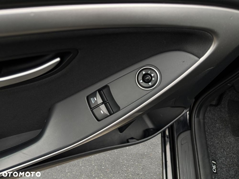 Hyundai i30 - 23