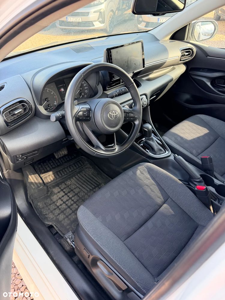 Toyota Yaris 1.5 Style CVT - 3