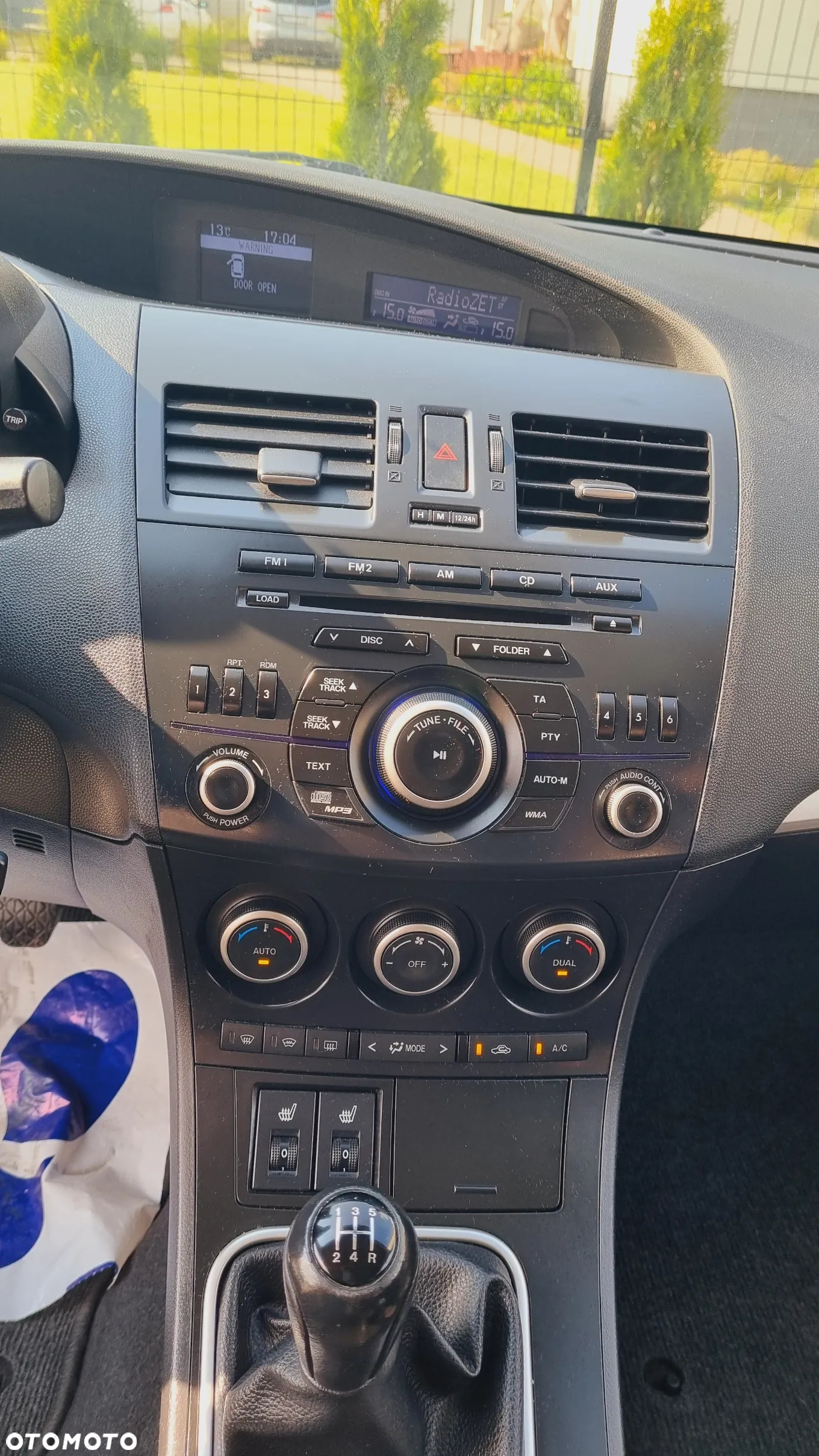 Mazda 3 1.6 Exclusive + - 16