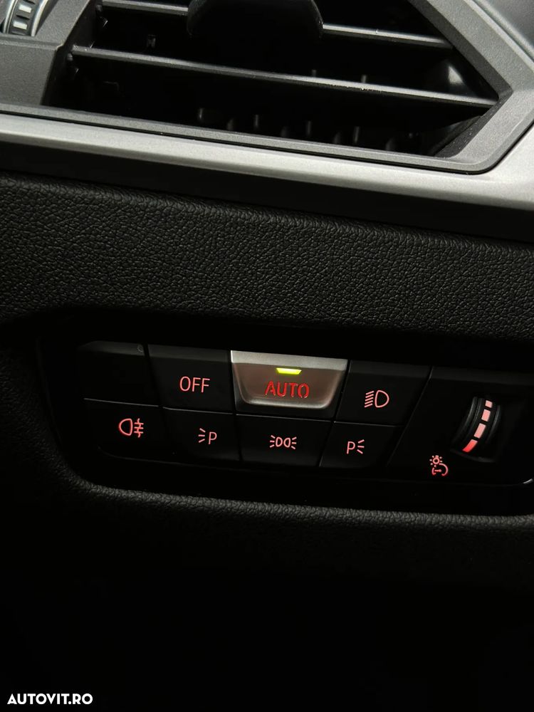 BMW Seria 3 318i AT - 36