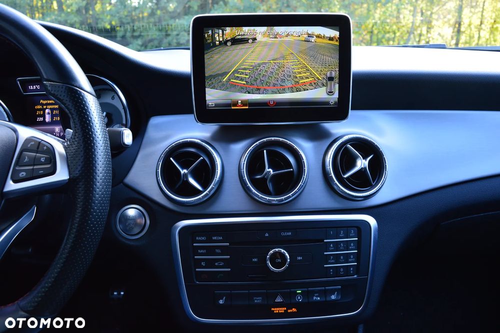 Mercedes-Benz CLA 250 4-Matic AMG Line - 28