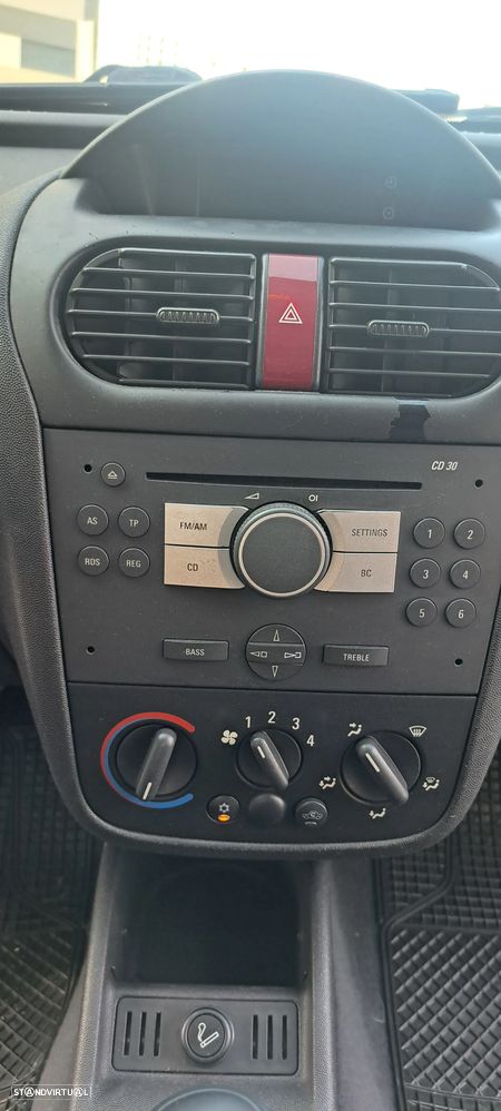 Opel Combo - 11