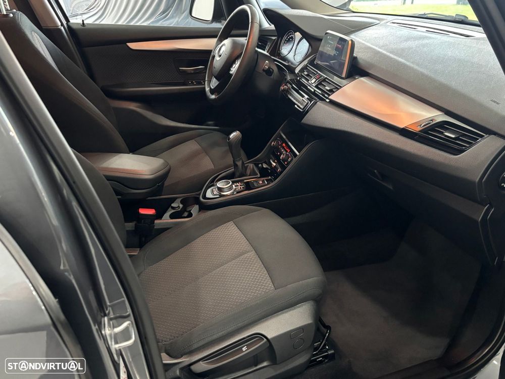 BMW 216 Active Tourer d Advantage - 12