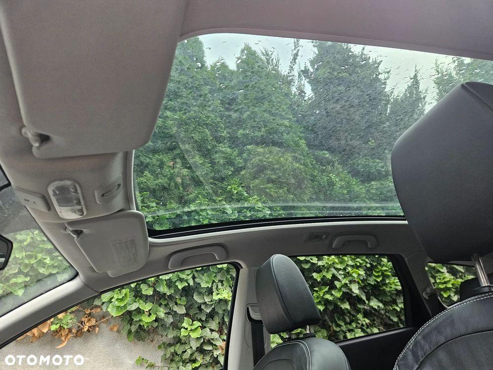 Nissan Qashqai+2 2.0 dCi 4x4 Tekna Premium - 11