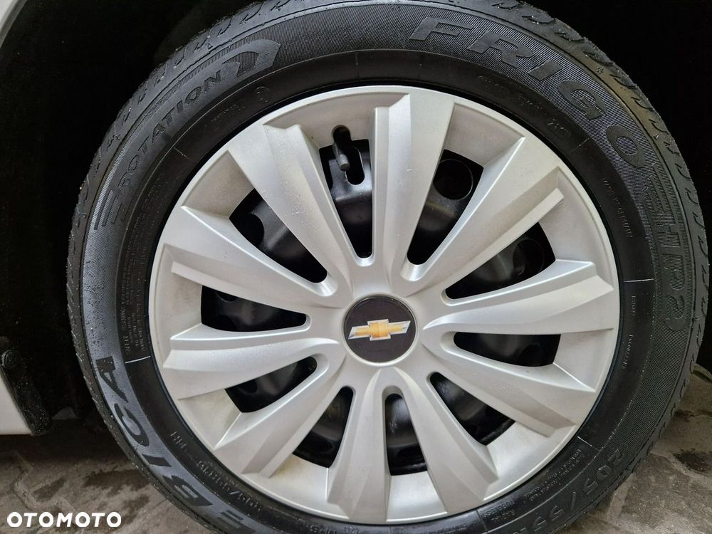 Chevrolet Cruze 1.6 LS - 23