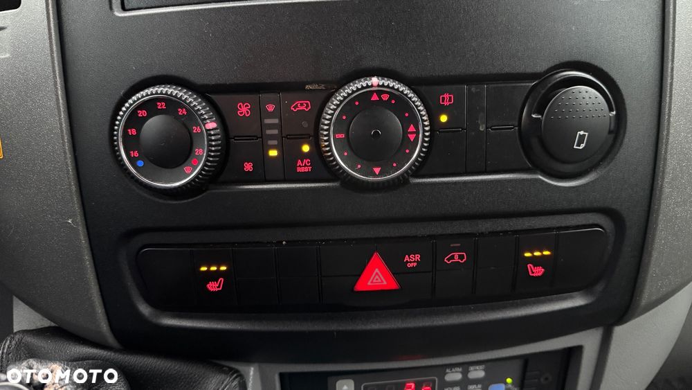 Volkswagen Crafter 2.0 TDi Chłodnia + Grzanie Kontener Winda - 14