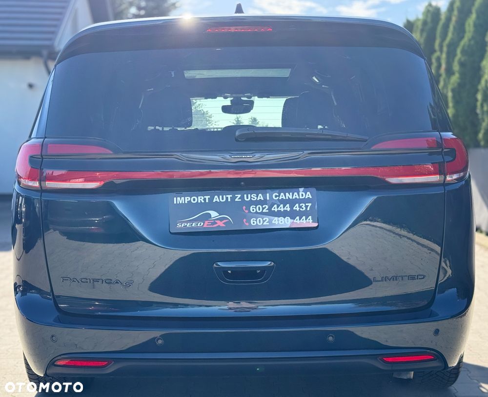Chrysler Pacifica - 10
