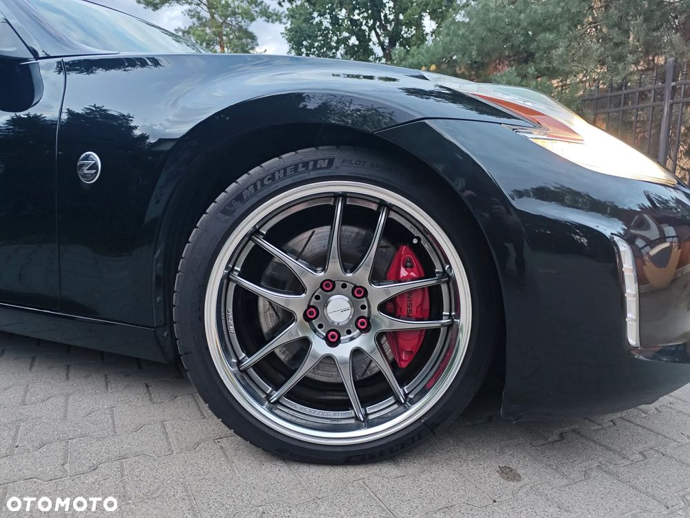 Nissan 370 Z - 19