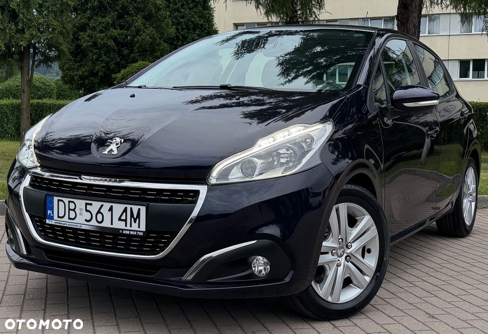 Peugeot 208 PureTech 82 Stop & Start Signature - 11