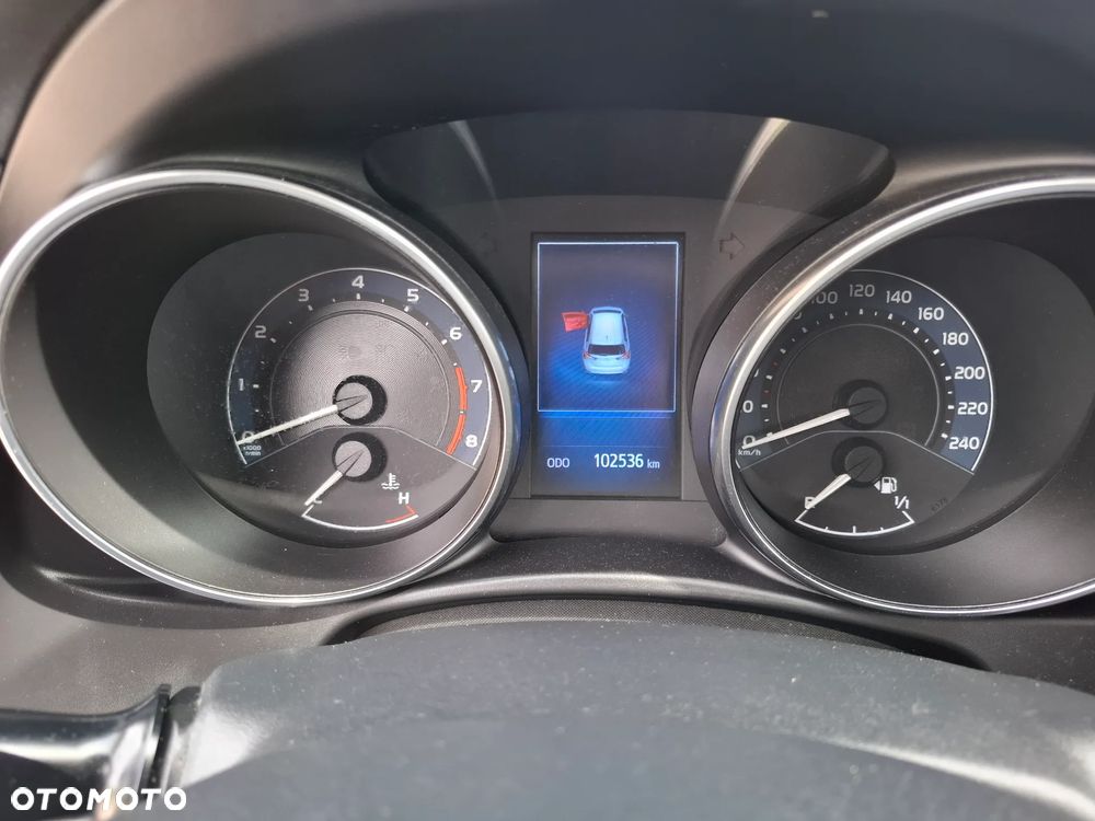 Toyota Auris 1.6 Premium - 15