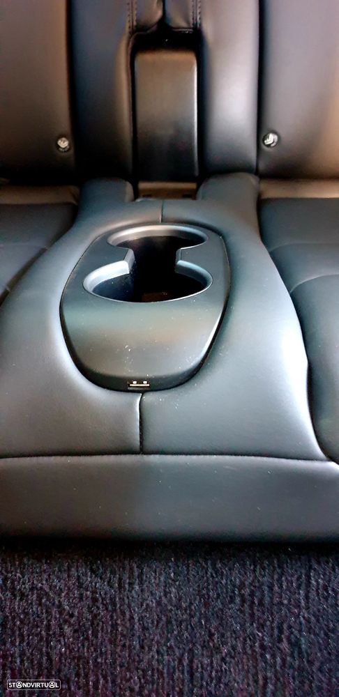 Tesla Model X Long Range - 36