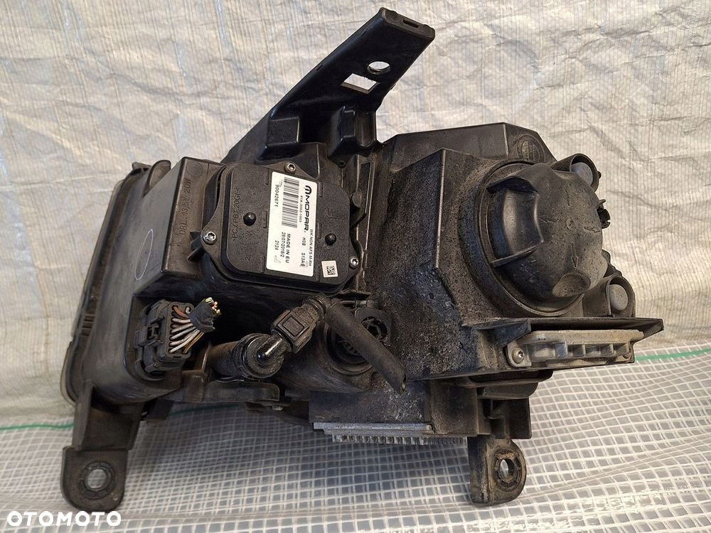 jeep grand cherokee wk2 lift 2014- lampa przod xenon prawy org. demont euro - 7
