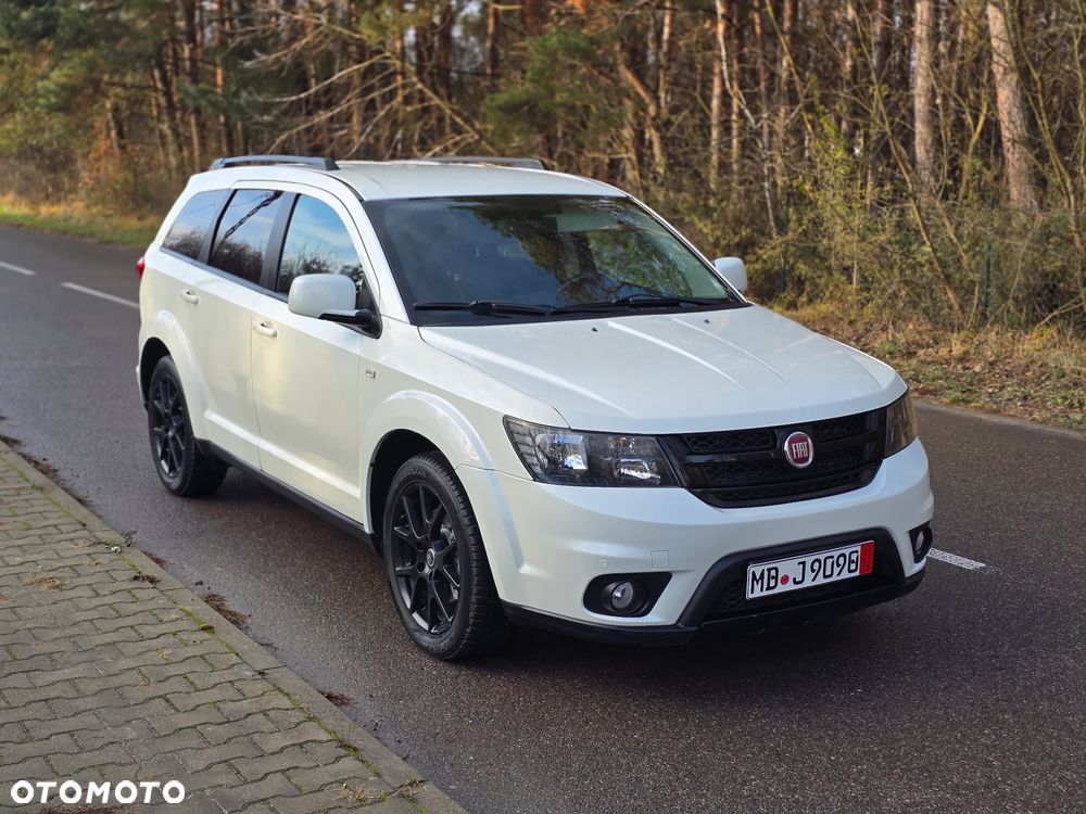 Fiat Freemont 2.0 Multijet 16V DPF Automatik Allrad Black Code - 12