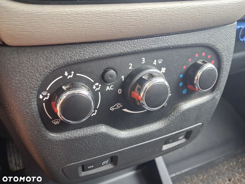 Dacia Lodgy 1.6 Ambiance - 9