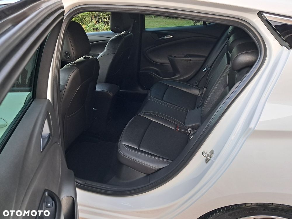 Opel Astra 1.6 Turbo Start/Stop Innovation - 14