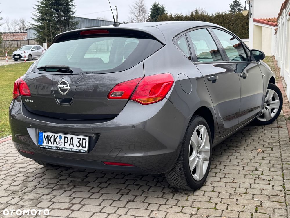 Opel Astra - 5