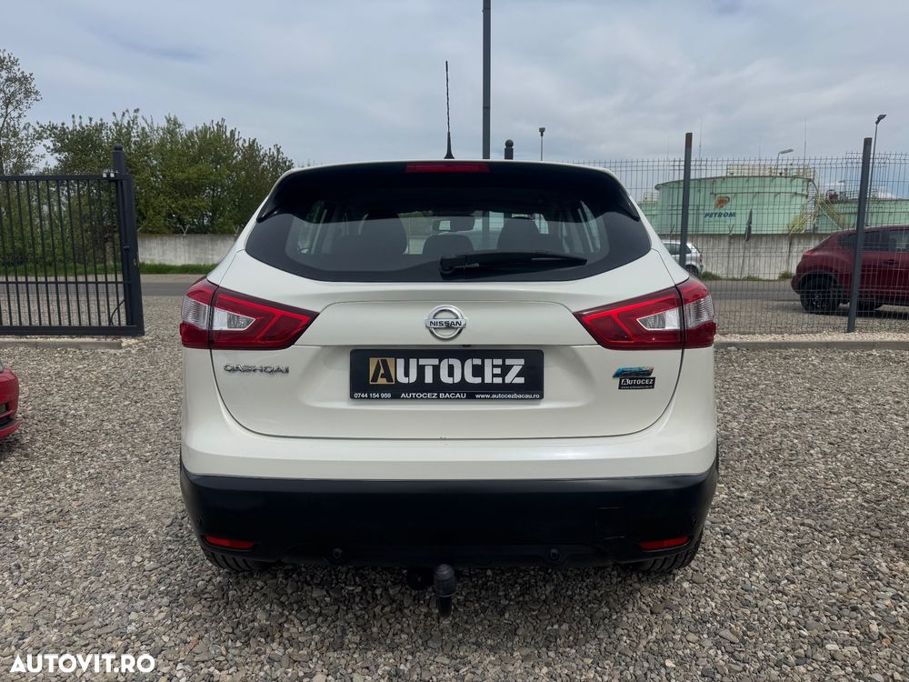 Nissan Qashqai 1.5 DCI N-Connecta - 6