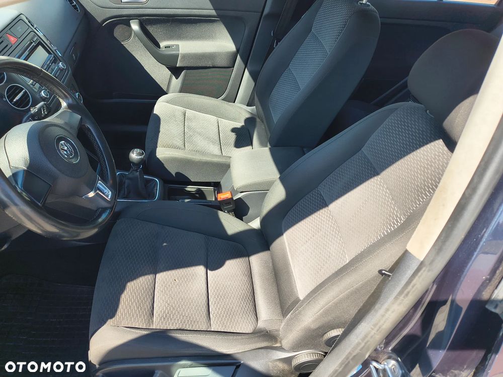 Volkswagen Golf Plus 2.0 TDI DPF Comfortline - 21