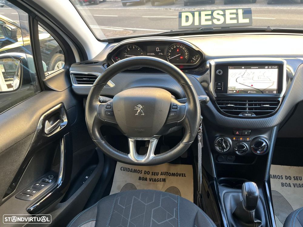 Peugeot 2008 1.5 BlueHDi Signature - 19