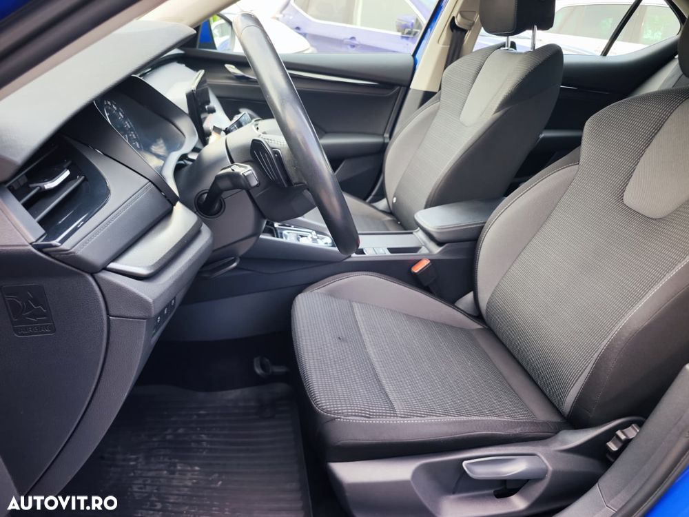 Skoda Octavia 2.0 TDI DSG Ambition - 11