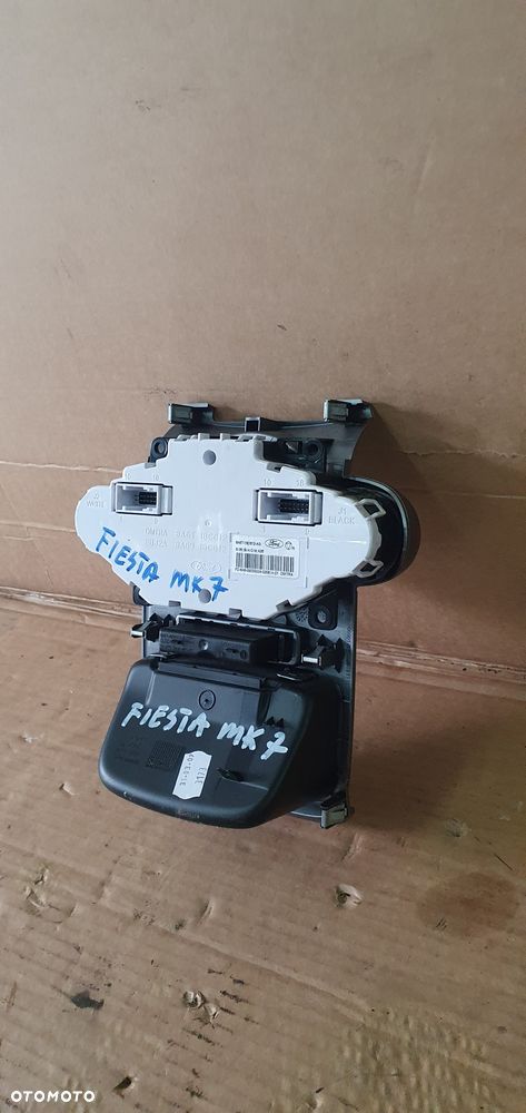 Panel nawiewu klimatyzacji klimy dekor półka tunelu Ford Fiesta MK7 8A6T-18C612-AG - 9