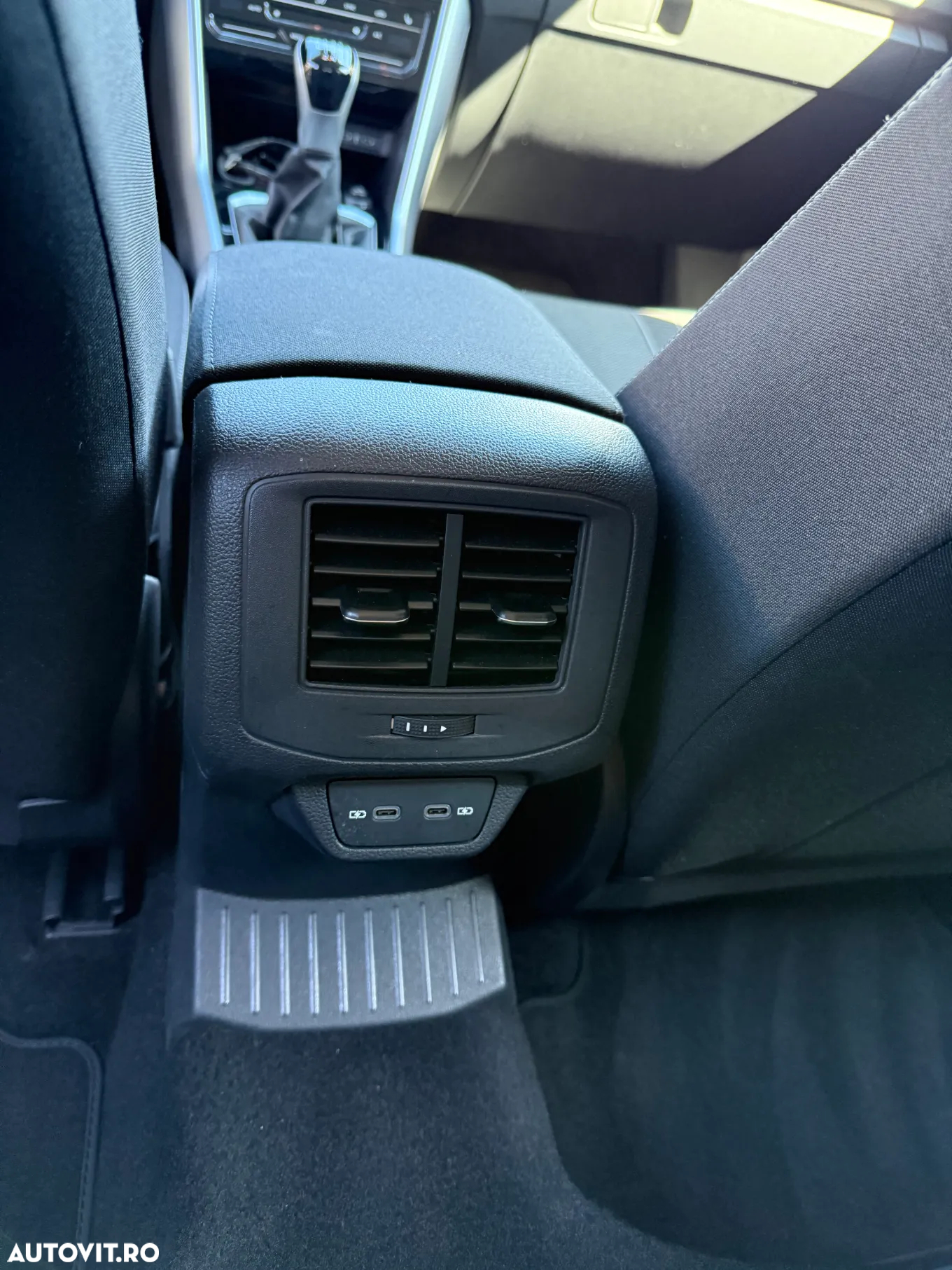 Volkswagen T-ROC 1.0 TSI Advanced - 14