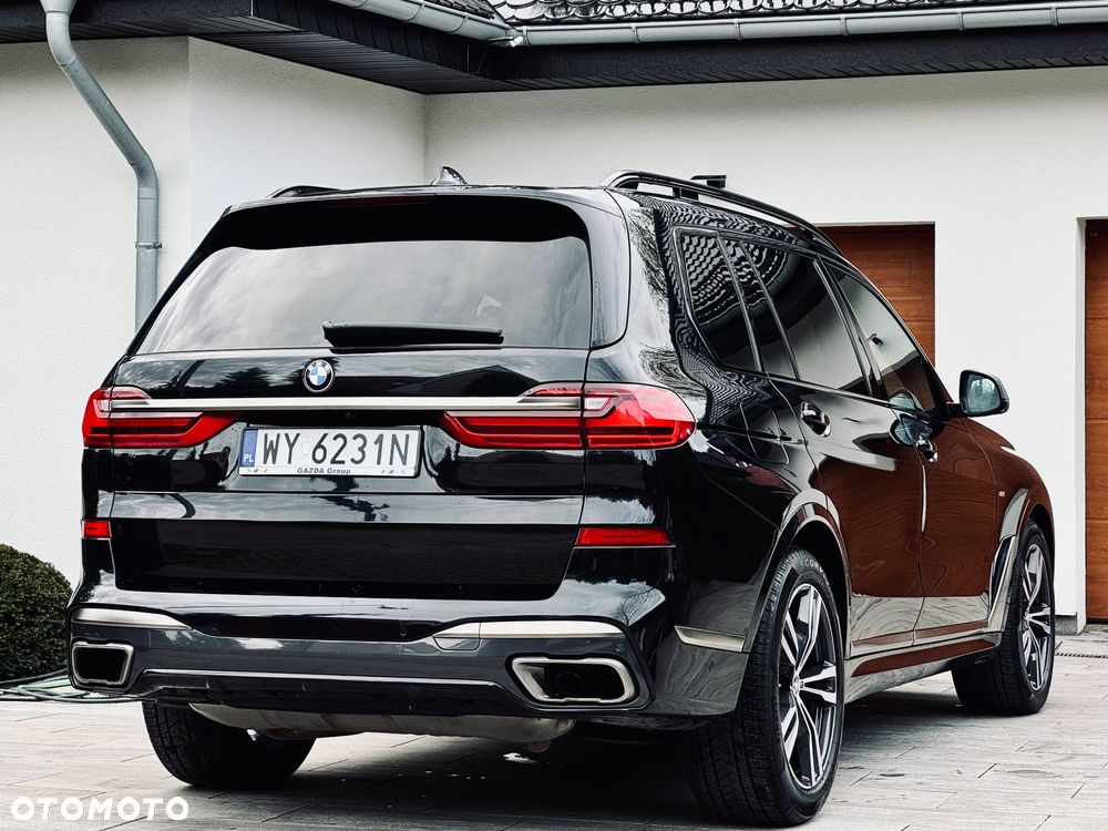 BMW X7 M50i sport - 11