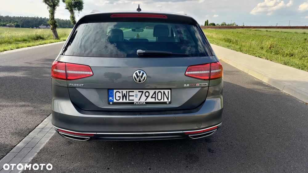Volkswagen Passat - 13
