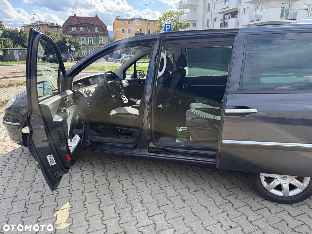 Peugeot 807 - 7