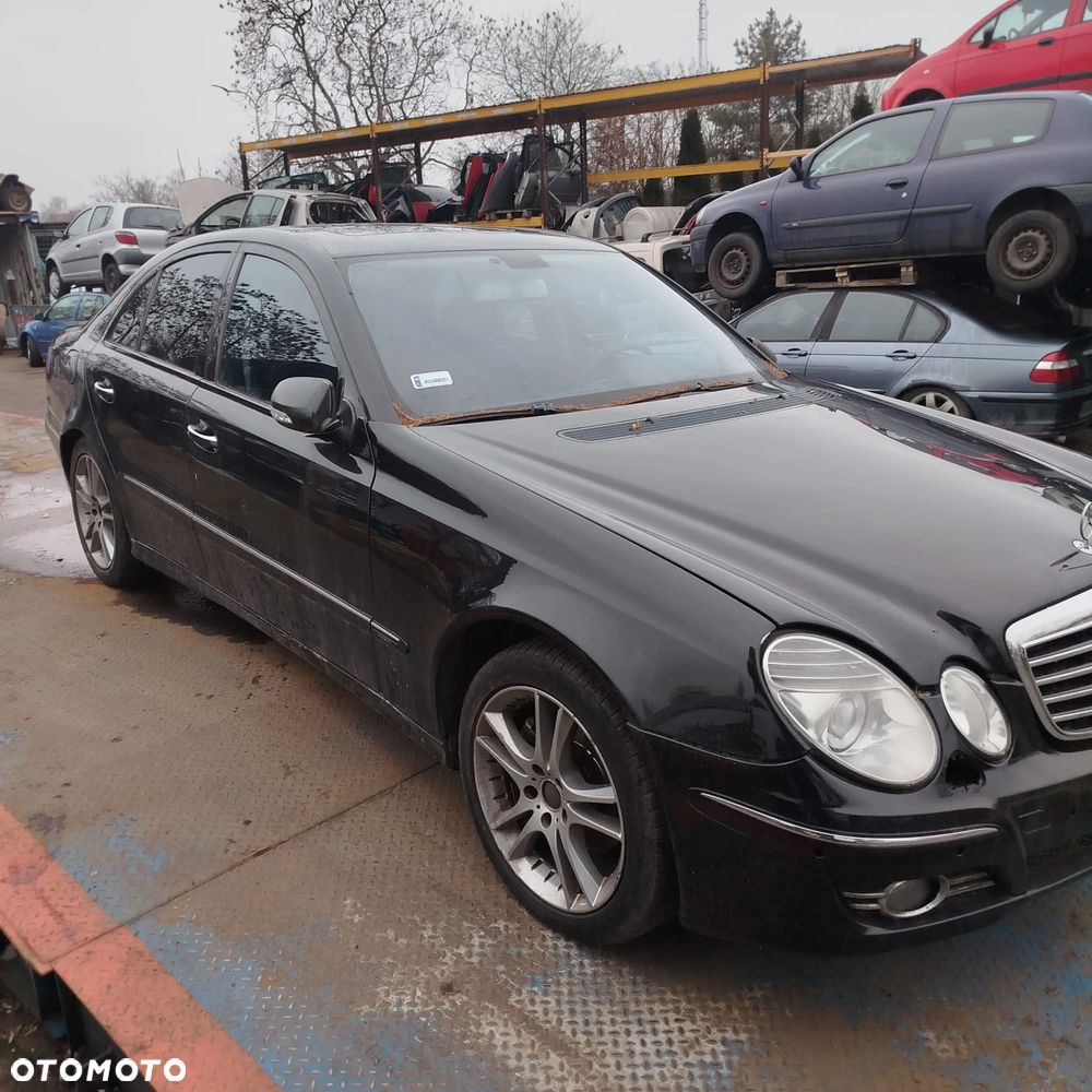 Mercedes W 211 na części . - 2