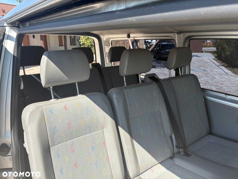 Volkswagen Transporter - 7