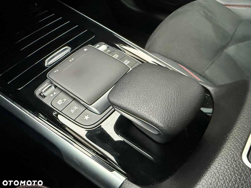 Mercedes-Benz GLB 220 d 8G-DCT AMG Line - 37